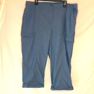 Chico’s Women’s Chambray  Capri Cropped Pants